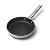 Poêle anti-adhésive 24 cm Crème Mat Années 50 Smeg