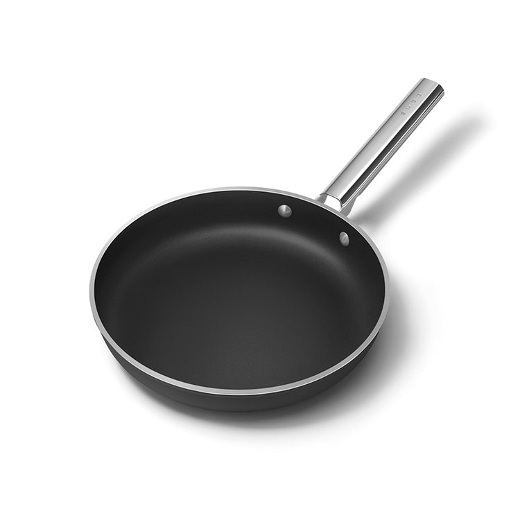 Poêle anti-adhésive 24 cm Noir Mat Années 50 Smeg
