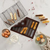 Tapis de cuisson perforé de 30x40cm microperforé en silicone marron Lékué
