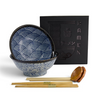 Coffret Du Bruit dans la Cuisine avec deux bols à ramen en porcelaine bleue, cuillères et baguettes en bambou