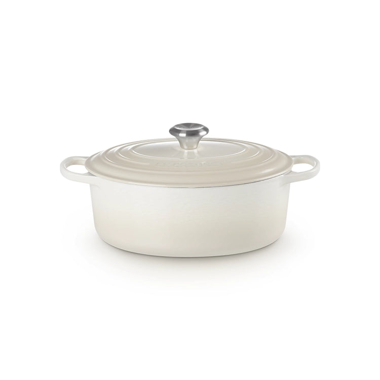 Cocotte ovale en fonte émaillée de 29 cm meringue Le Creuset